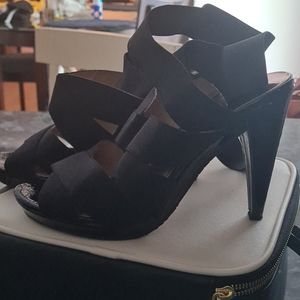 Michael Kors high heels size 8 (( like new))